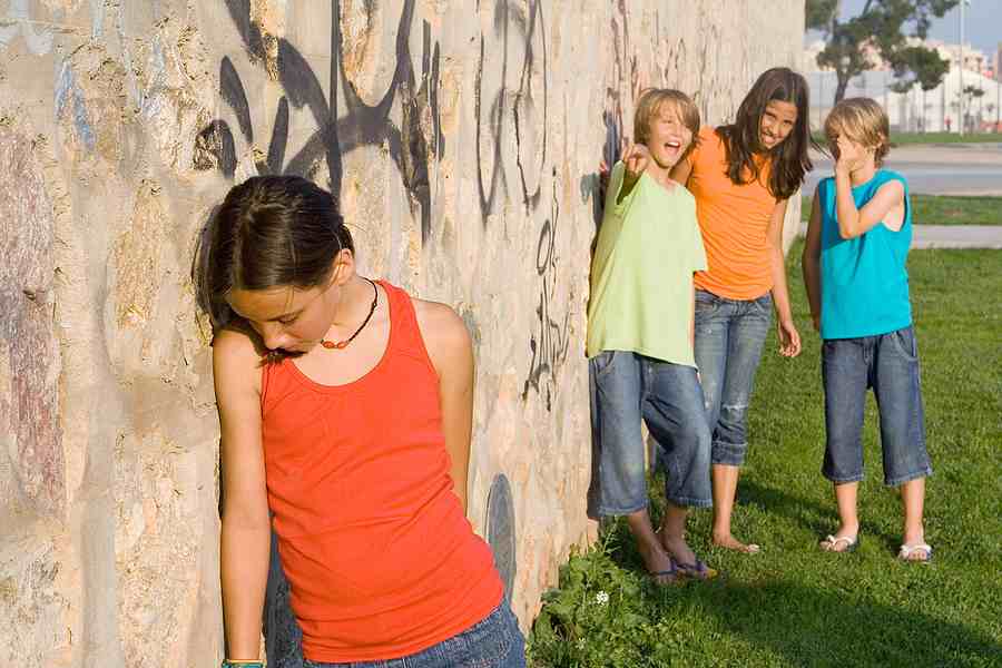 Bullying causa danos metais