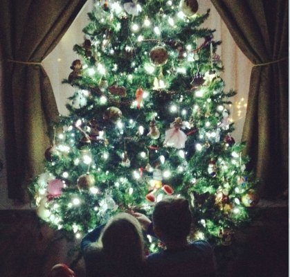 Mommy moment monday, Christmas,children, christmas tree