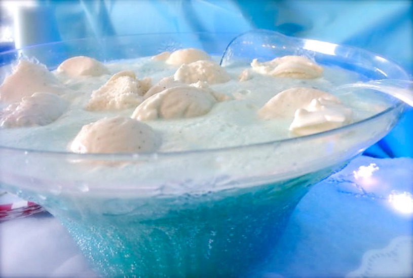 Disney frozen party blue punch with snowballs