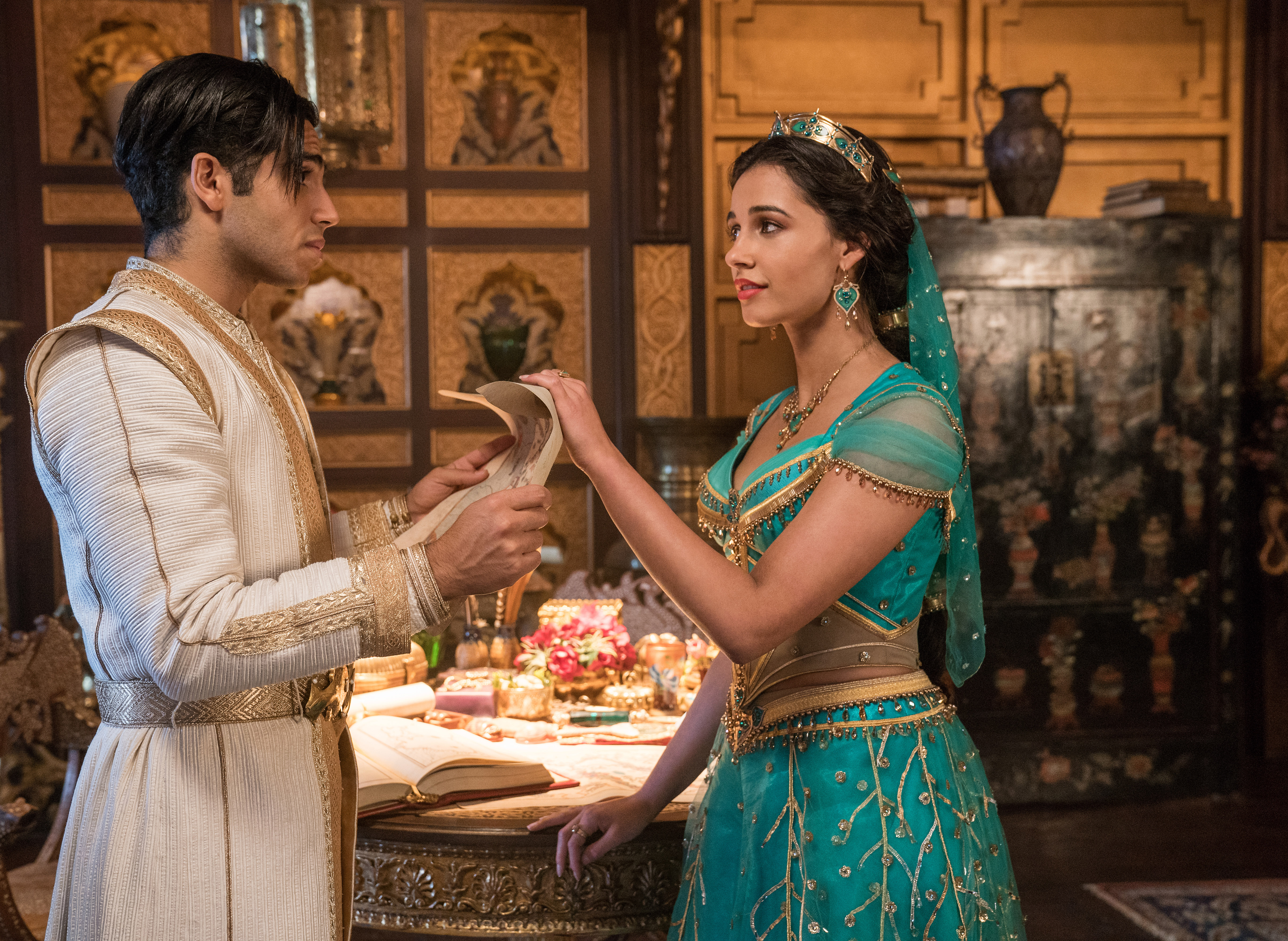 Mena Massoud, Jasmine, Naomi Scott, Will Smith, Abu, Jafar, Aladdin, Disney's Aladdin, Live-action film, movie review, Guy Ritchie,